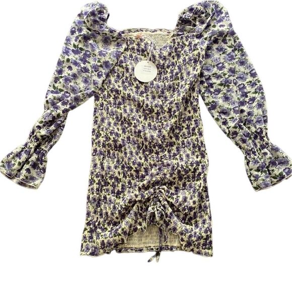 ✨VICI Virginia Floral Smocked Ruched Dress✨ - Picture 2 of 6